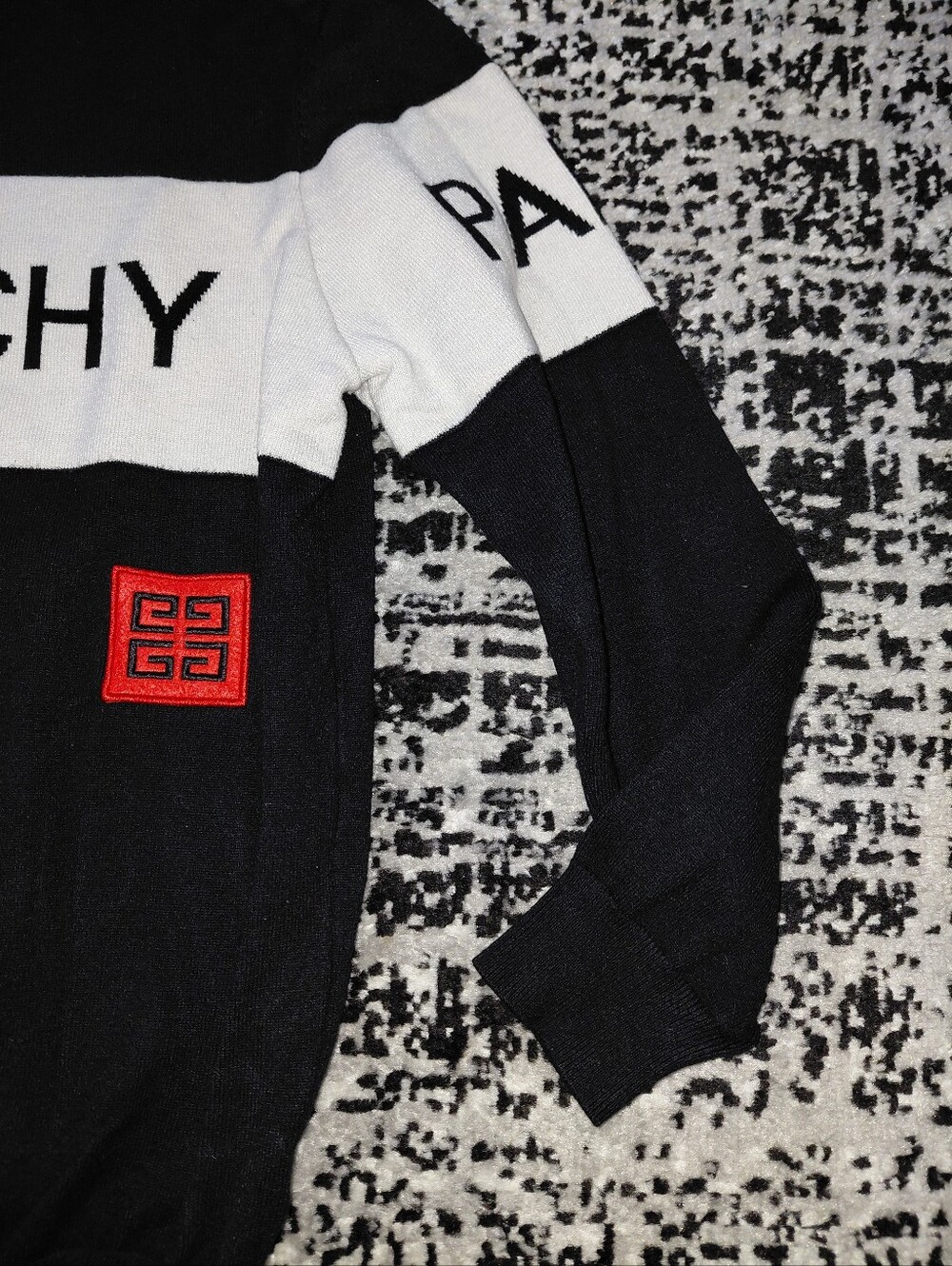 Givenchy Paris 4G Logo Colorblock Streetwesr Sweater L Black White Luxury - Picture 5 of 11